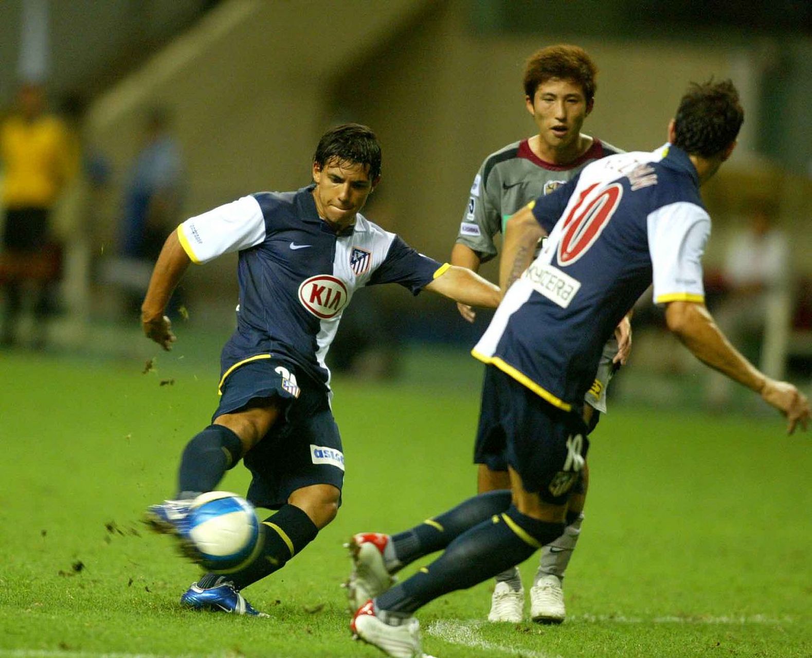 不可思议！国内球队在国际大赛中掀起热潮的简单介绍