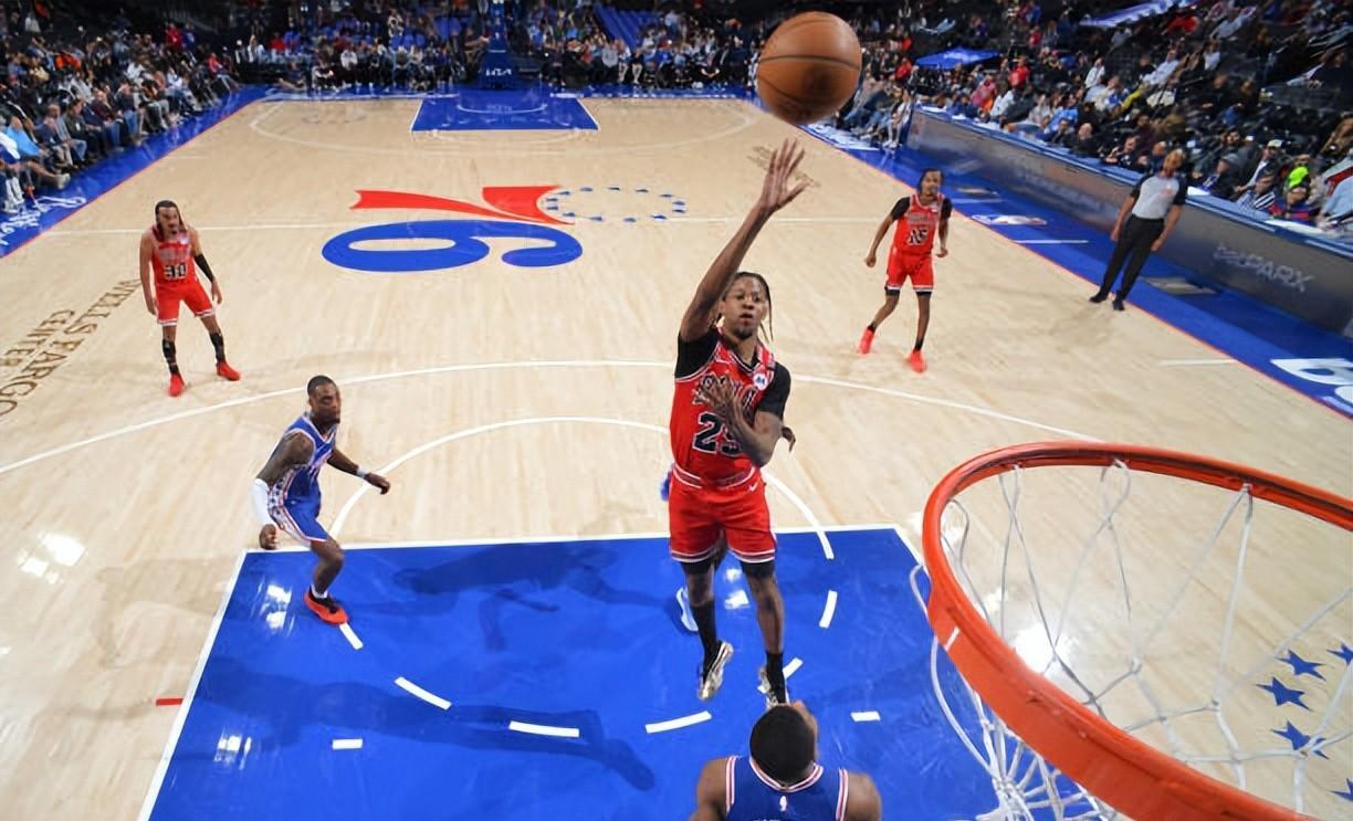 西亚卡姆，公牛，爆发新星！