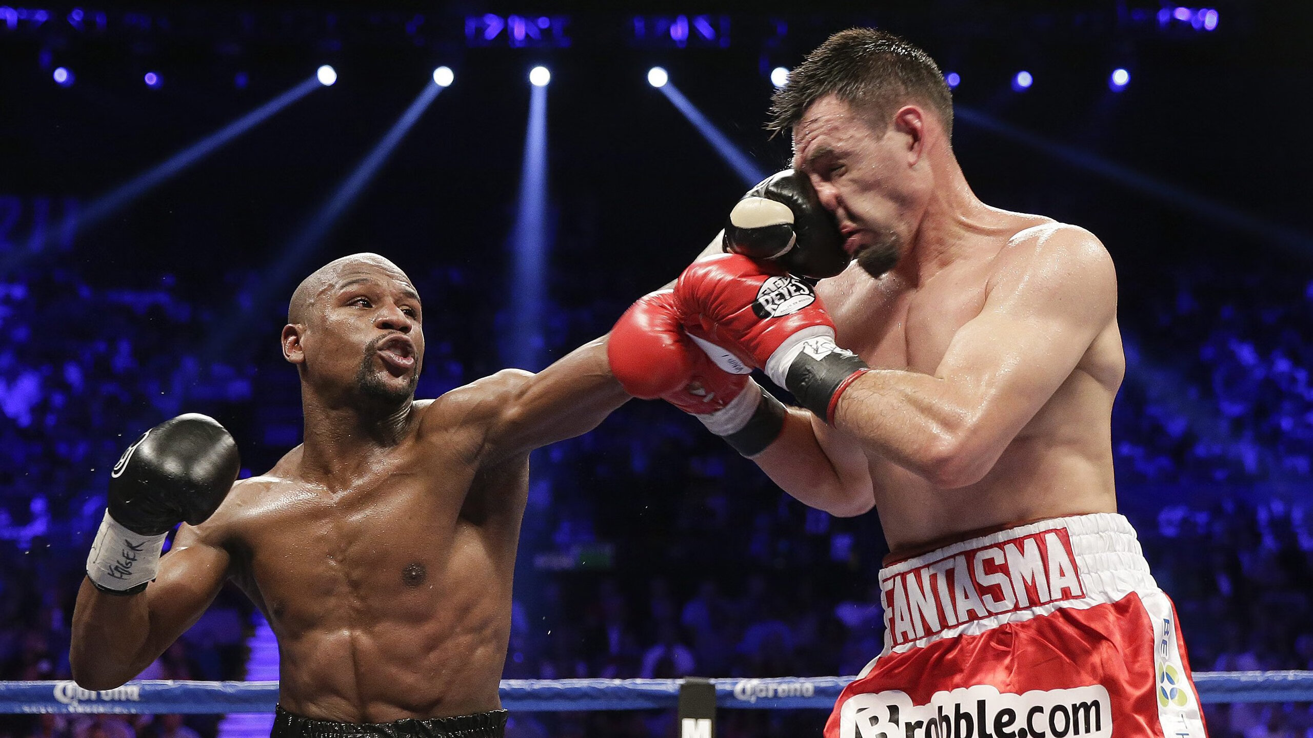 Faker在掘金比赛中重返赛场，出色防守引发热议！气势如虹延续