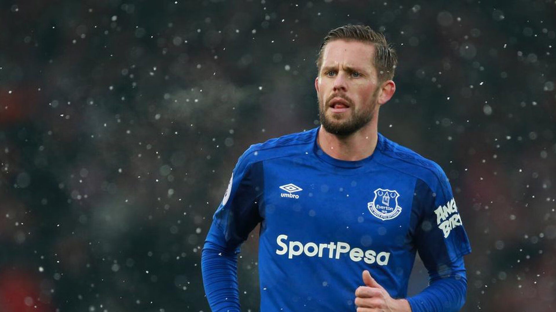 C罗重要时刻出色发挥，澳大利亚队带队取胜！比赛高潮迭起